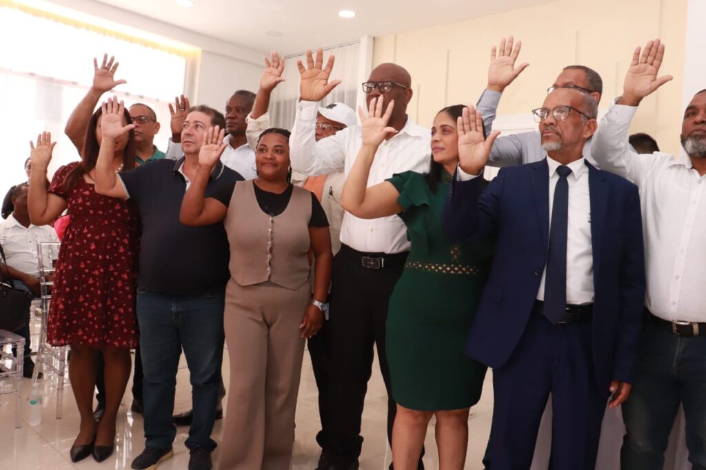 La Camep juramenta nueva directiva y presenta su visión de cambio inmediato para 2026 - Noticias de hoy en República Dominicana | De Último Minuto