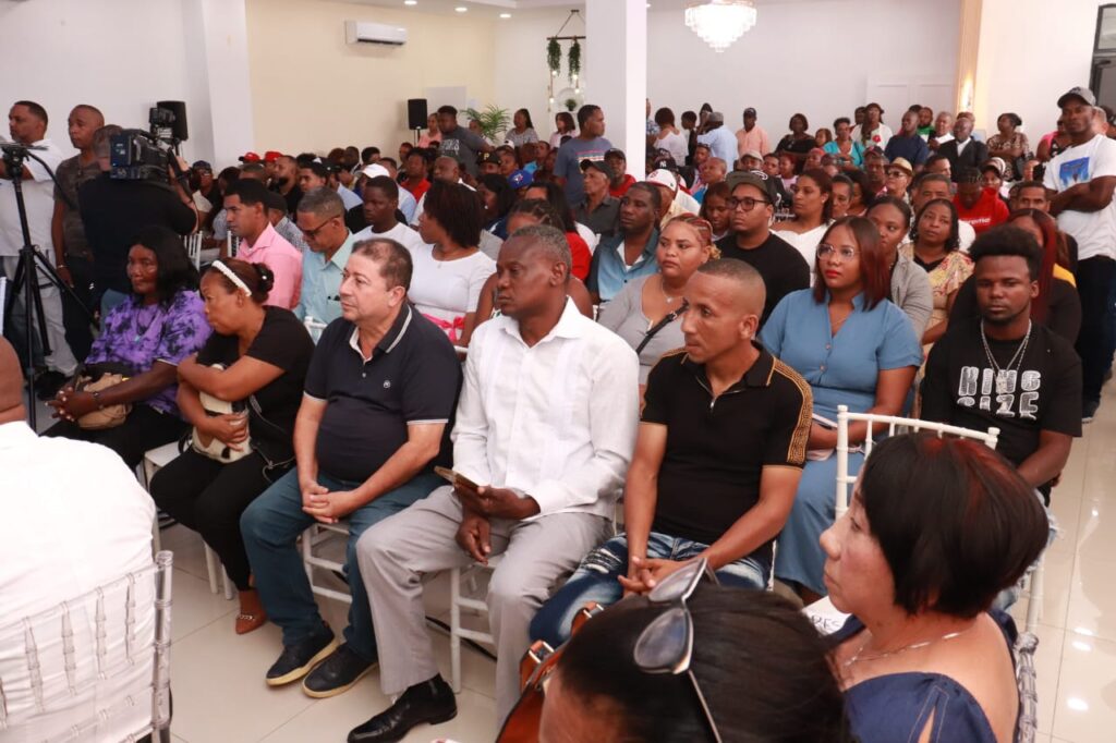 La Camep juramenta nueva directiva y presenta su visión de cambio inmediato para 2026 - Noticias de hoy en República Dominicana | De Último Minuto