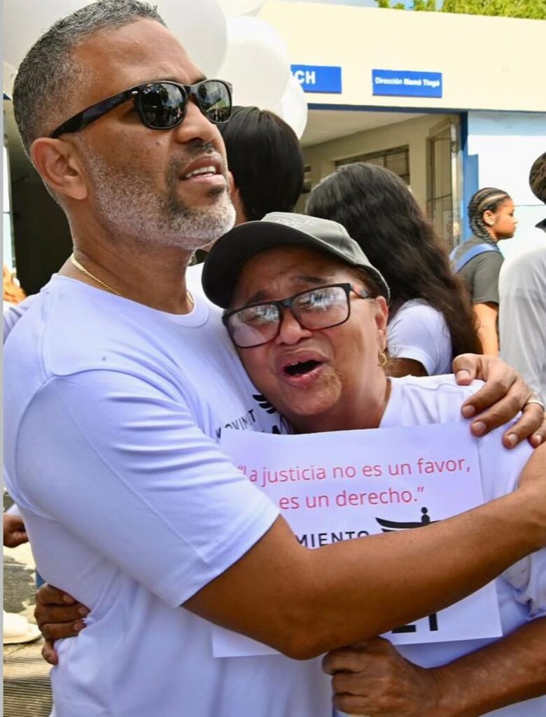Faces That Don't Forget: Call for Justice After the Jet Set Tragedy | De Último Minuto English