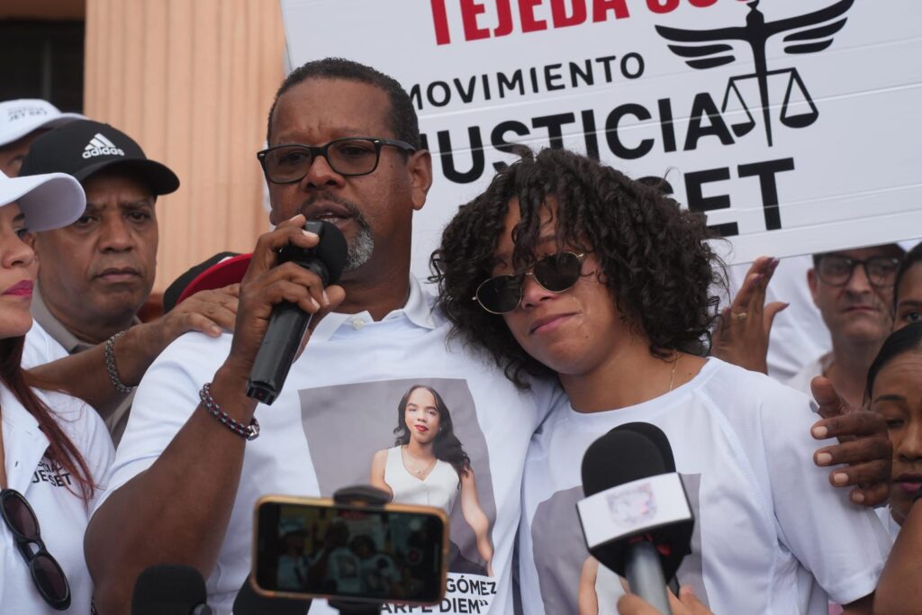 Faces That Don't Forget: Call for Justice After the Jet Set Tragedy | De Último Minuto English