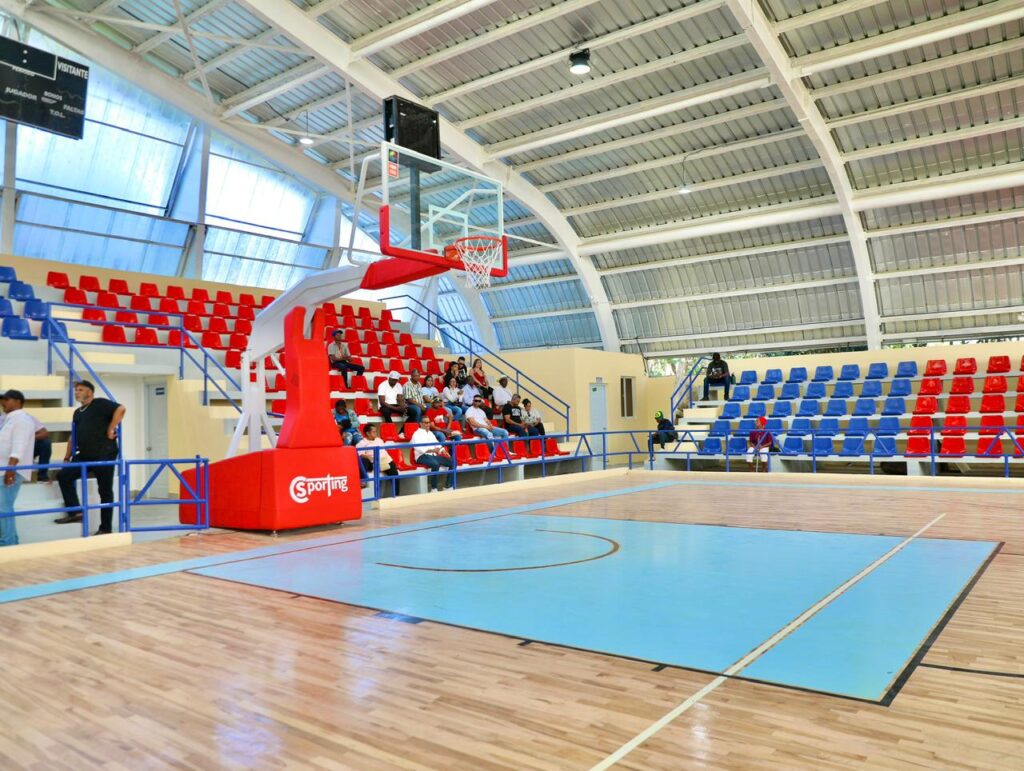 Gobierno entrega obras deportivas en Dajabón con inversión de RD$43.5 millones - Noticias de hoy en República Dominicana | De Último Minuto