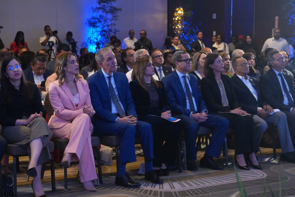 Government promotes employment program "RD-Trabaja" | De Último Minuto English