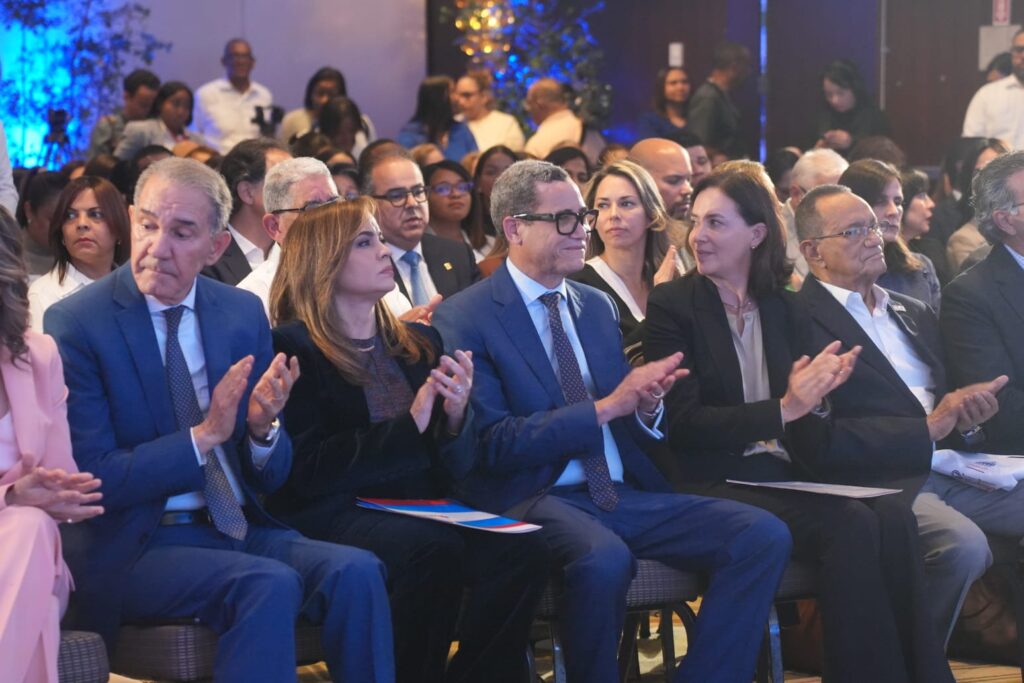 Government promotes employment program "RD-Trabaja" | De Último Minuto English