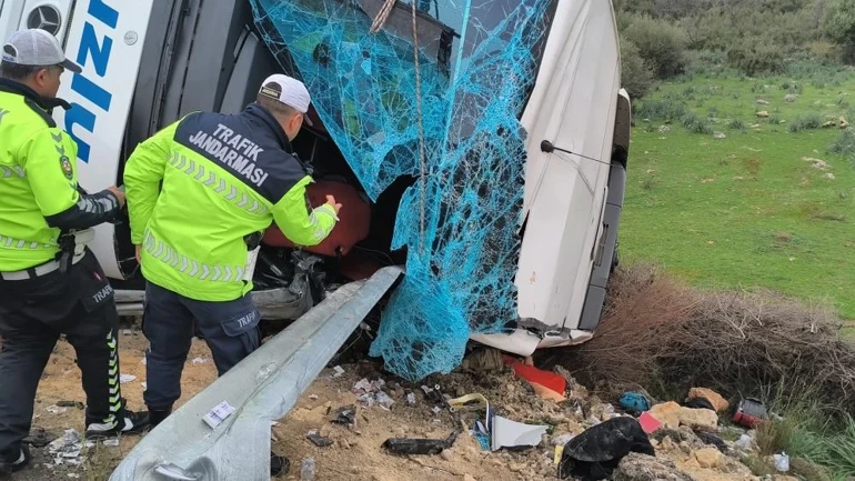 16 people die in Turkey in two traffic accidents | De Último Minuto English