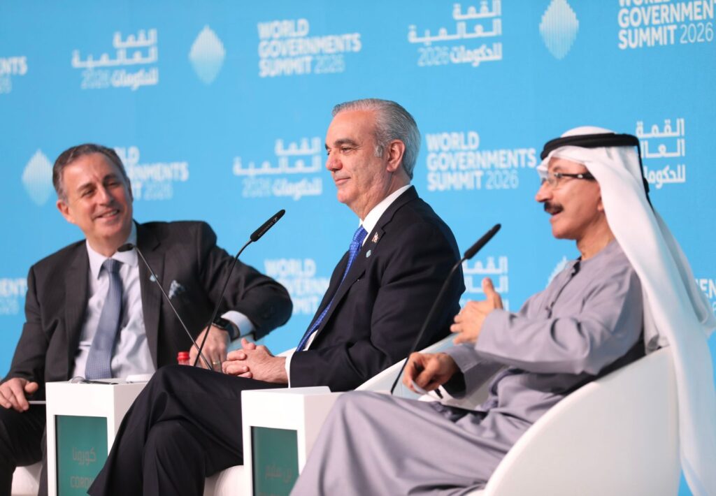 Abinader highlights stability and alliances that position DR as a logistics hub | De Último Minuto English