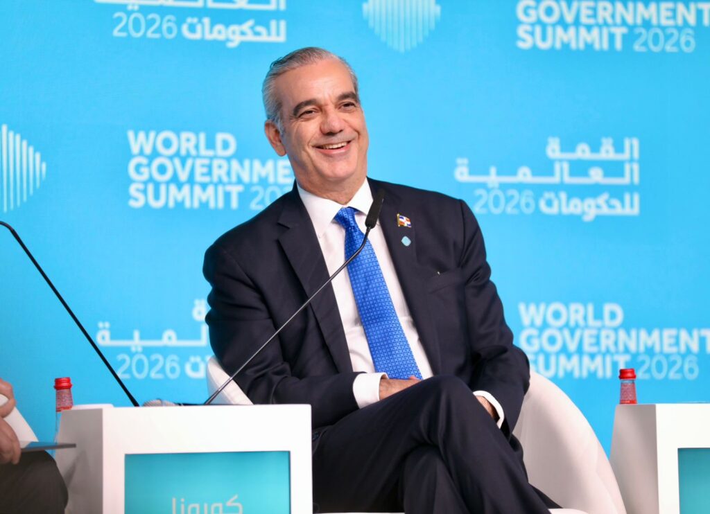 Abinader highlights stability and alliances that position DR as a logistics hub | De Último Minuto English