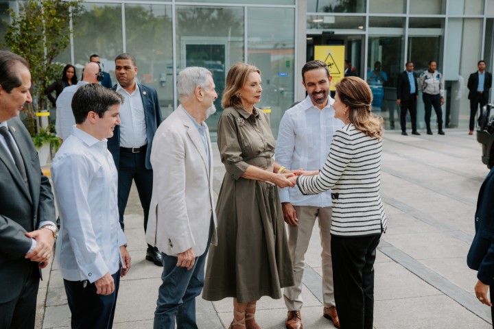 CEMDOE officially inaugurates its hospital stage accompanied by sector authorities | De Último Minuto English