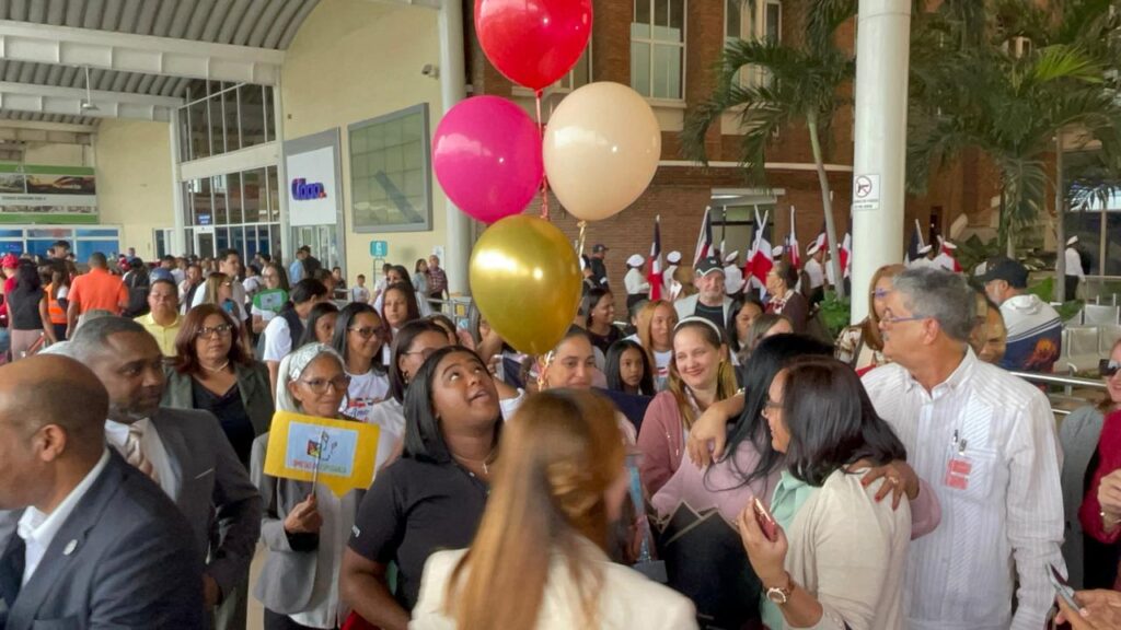 Delegation that won the Ibero-American Quality Award in Spain received in Santiago | De Último Minuto English