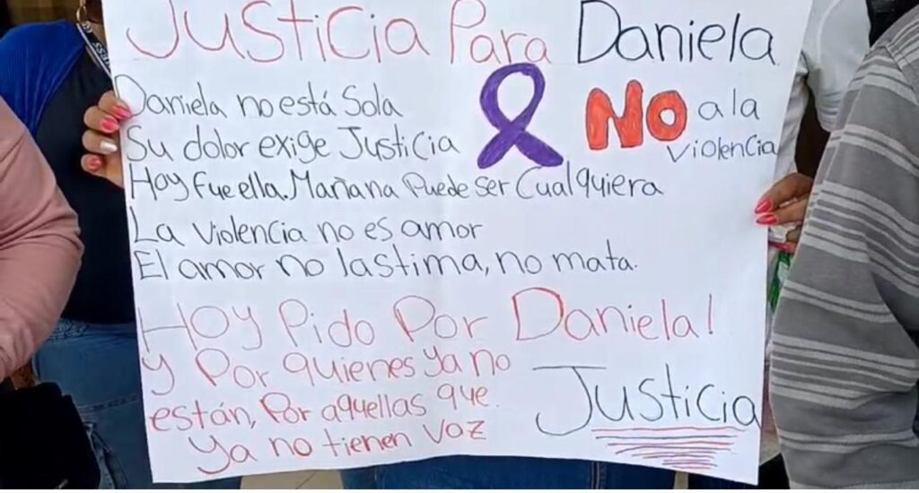 Dictan tres meses de prisión preventiva a joven acusado de apuñalar 17 veces a su pareja en Mao - Noticias de hoy en República Dominicana | De Último Minuto
