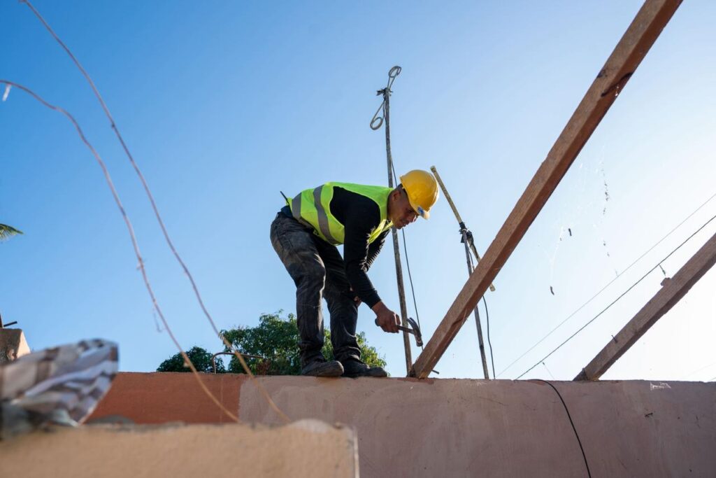 Ministro de Vivienda da inicio a proyecto de viviendas sociales en Guerra - Noticias de hoy en República Dominicana | De Último Minuto