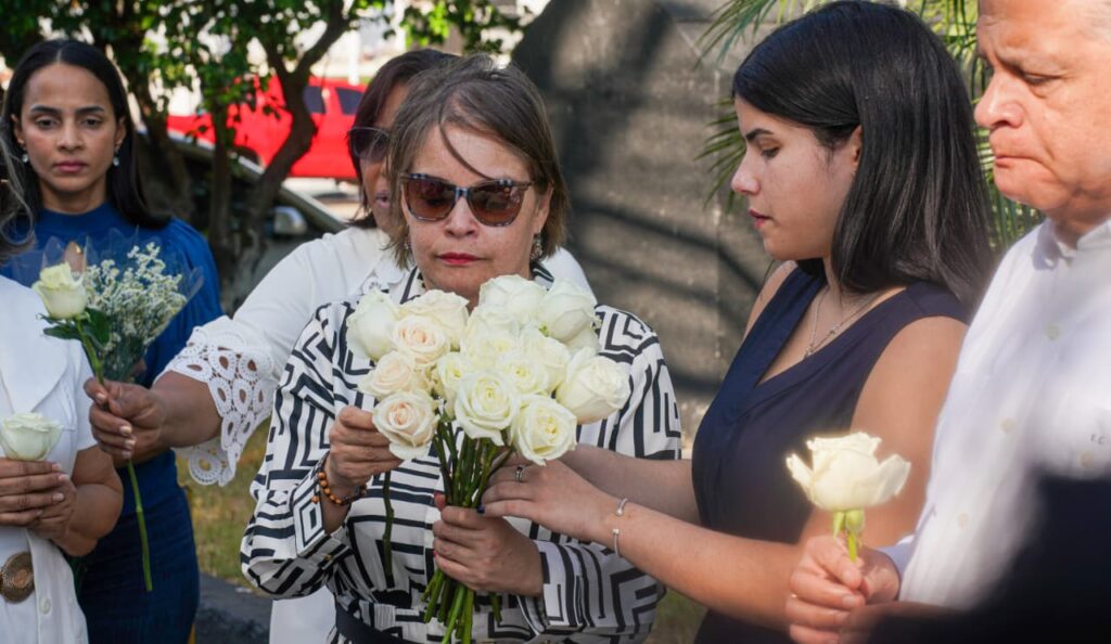 “El dolor no se paga con dinero”: SODENN rinde homenaje a víctimas del Jet Set y exige justicia - Noticias de hoy en República Dominicana | De Último Minuto