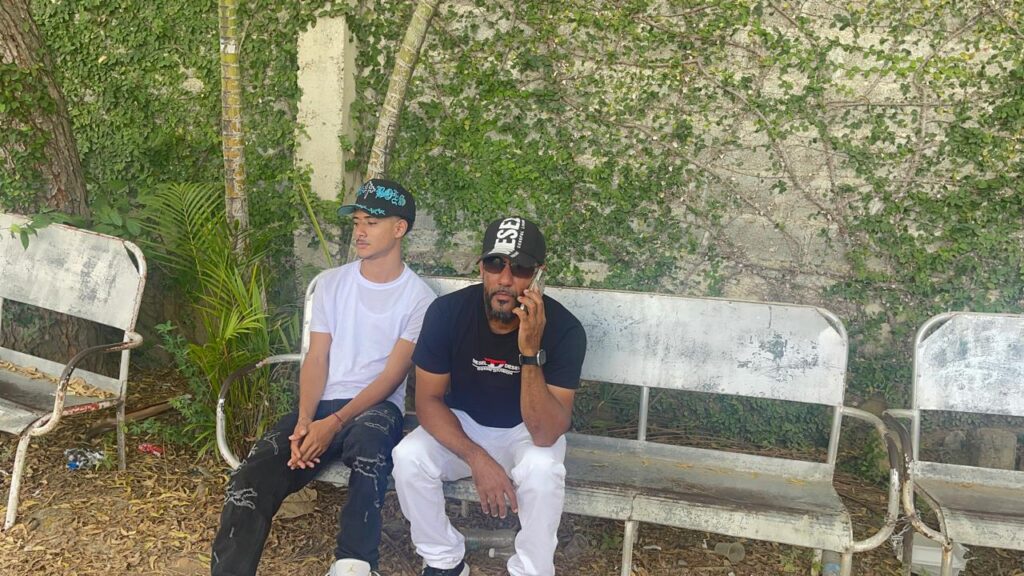 Acribillan a joven de 23 años con al menos 15 disparos en Los Platanitos, Santiago | 1 | Acribillan a joven de 23 años con al menos 15 disparos en Los Platanitos, Santiago - Noticias de hoy en República Dominicana | De Último Minuto