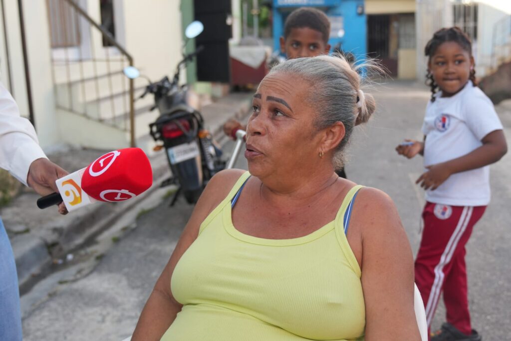 Vecinos de Nauriel Medina exigen justicia y respaldan plazo de 10 días para salida de extranjeros tras brutal asesinato | 2 | Vecinos de Nauriel Medina exigen justicia y respaldan plazo de 10 días para salida de extranjeros tras brutal asesinato - Noticias de hoy en República Dominicana | De Último Minuto
