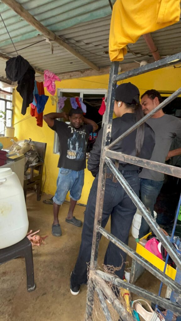 Autoridades gubernamentales de Samaná coordinan respuestas ante lluvias que afectaron a Las Terrenas - Noticias de hoy en República Dominicana | De Último Minuto