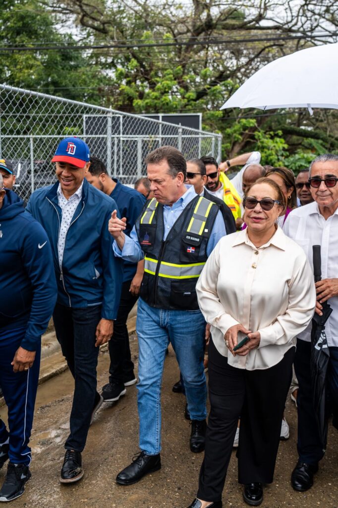 MIVHED inicia en el Puñal de Santiago proyecto de dignificación de entorno | 1 | MIVHED inicia en el Puñal de Santiago proyecto de dignificación de entorno - Noticias de hoy en República Dominicana | De Último Minuto