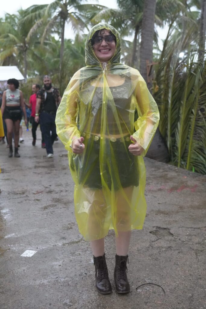 A pesar de la lluvia, la moda se impuso en el festival Isle of Light 2026 - Noticias de hoy en República Dominicana | De Último Minuto