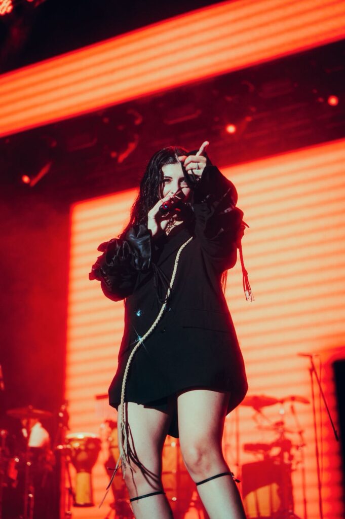 Más de seis mil fanáticos celebran los 10 años de Isle of Light | 3 | Más de seis mil fanáticos celebran los 10 años de Isle of Light - Noticias de hoy en República Dominicana | De Último Minuto