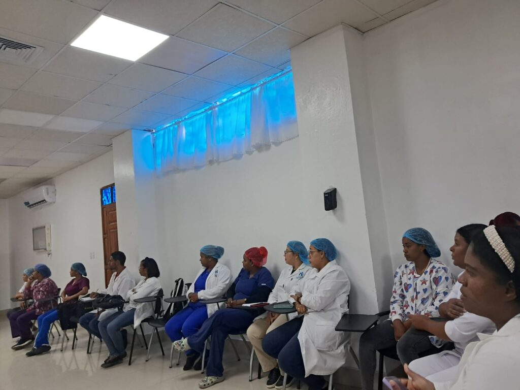Hospital Regional Taiwán fortalece la humanización en los servicios de salud con capacitación a su personal - Noticias de hoy en República Dominicana | De Último Minuto