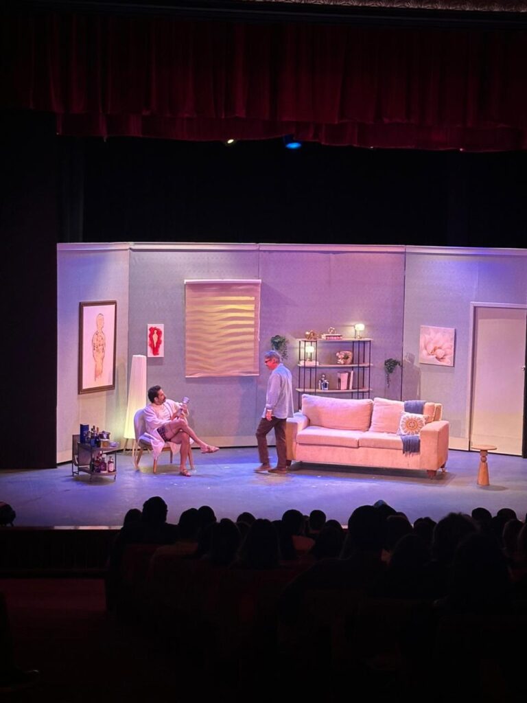 The third restaging of the play "The Truth" premiered to a full house. | De Último Minuto English