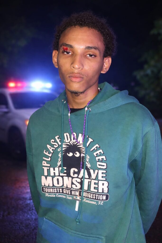 Police arrest 18-year-old after alleged robbery in Tenares | De Último Minuto English