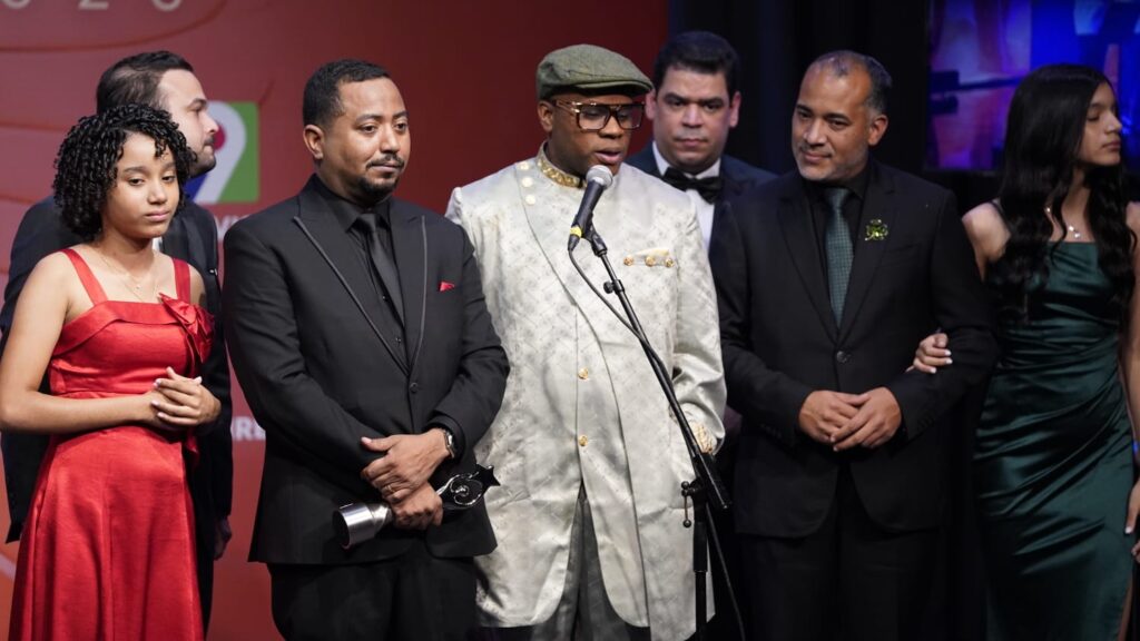 “Esto no es Radio” obtiene su cuarto Premio Soberano como Programa Radial de Variedades - Noticias de hoy en República Dominicana | De Último Minuto