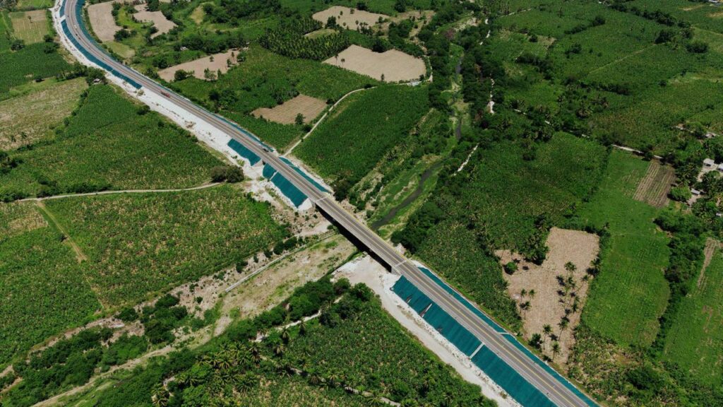 RD Vial financia con RD$15 mil millones ampliación y modernización de autopistas y carreteras - Noticias de hoy en República Dominicana | De Último Minuto