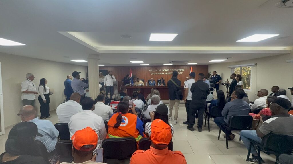 Ministra de Interior y Policía encabeza reunión de seguridad por Semana Santa 2026 en Las Terrenas, Samaná - Noticias de hoy en República Dominicana | De Último Minuto