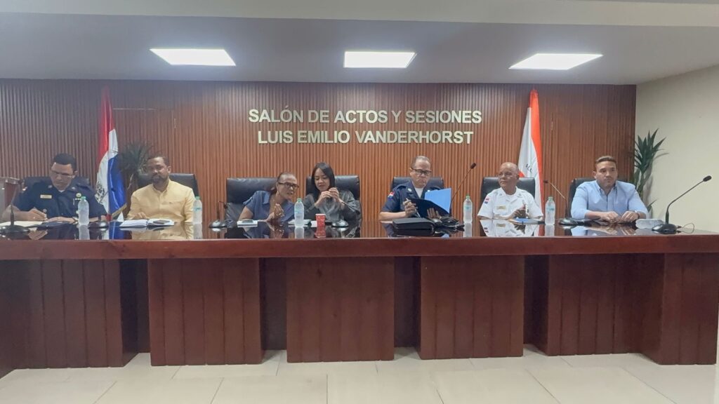 Ministra de Interior y Policía encabeza reunión de seguridad por Semana Santa 2026 en Las Terrenas, Samaná - Noticias de hoy en República Dominicana | De Último Minuto