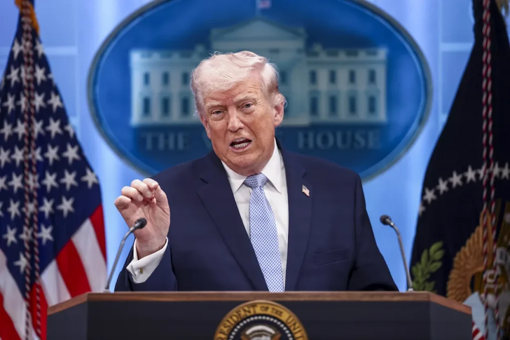 Trump dice que EE.UU. ganó a Irán pase lo que pase en las negociaciones en Pakistán | De Último Minuto English