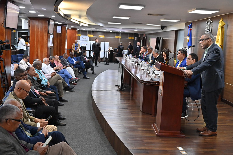 JCE technical table discusses progress of voter registration with political organizations | De Último Minuto English
