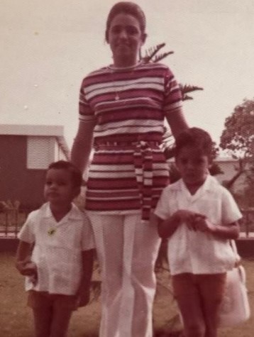 The mother of the Minister of Energy and Mines, Joel Santos, passes away. | De Último Minuto English