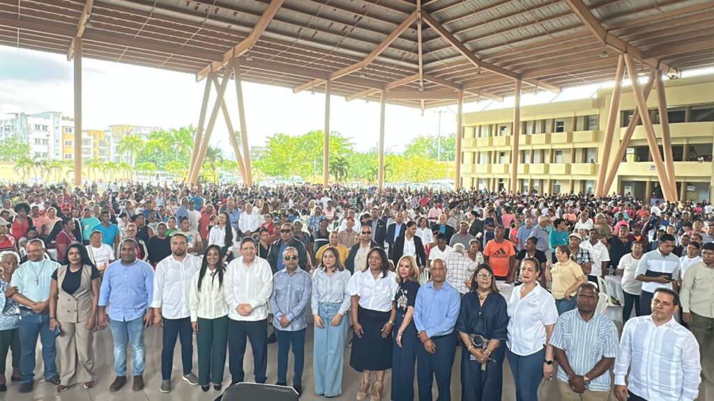 Más de mil familias participan en jornada de diálogo social impulsada por Supérate en Bonao | 2 | Más de mil familias participan en jornada de diálogo social impulsada por Supérate en Bonao