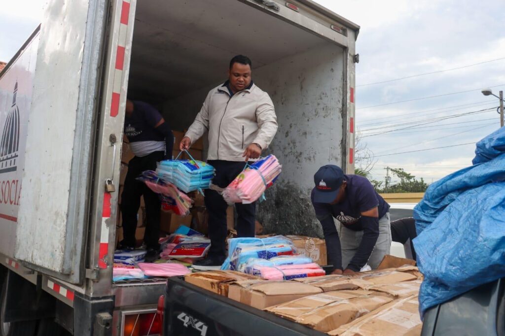 Diputado Aldo Adón lleva asistencia a familias afectadas por lluvias en Nuevo Amanecer | De Último Minuto English