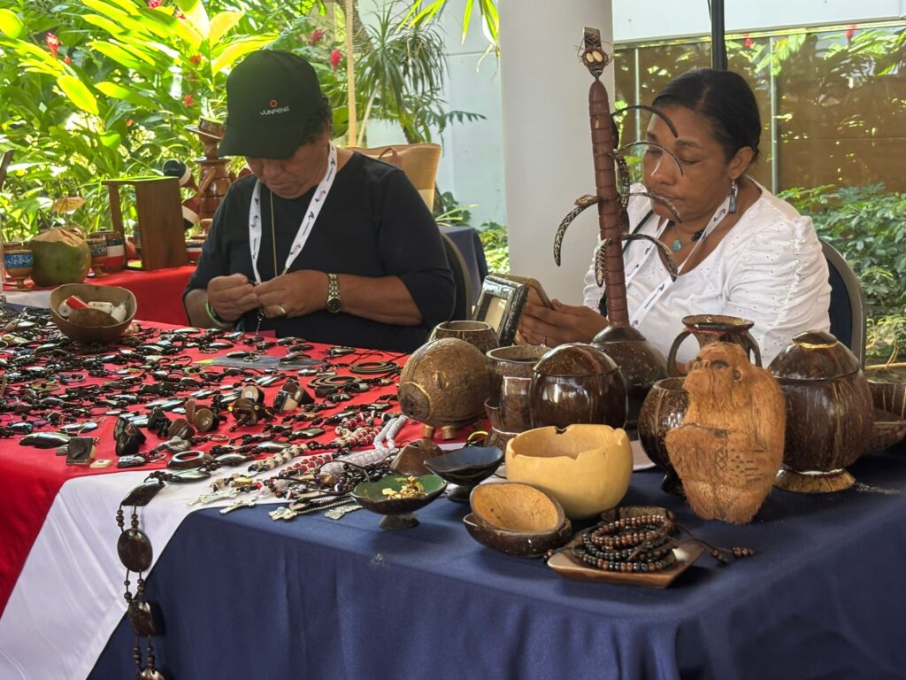 Dominican artisans shine at DATE 2026 with identity and tradition | De Último Minuto English