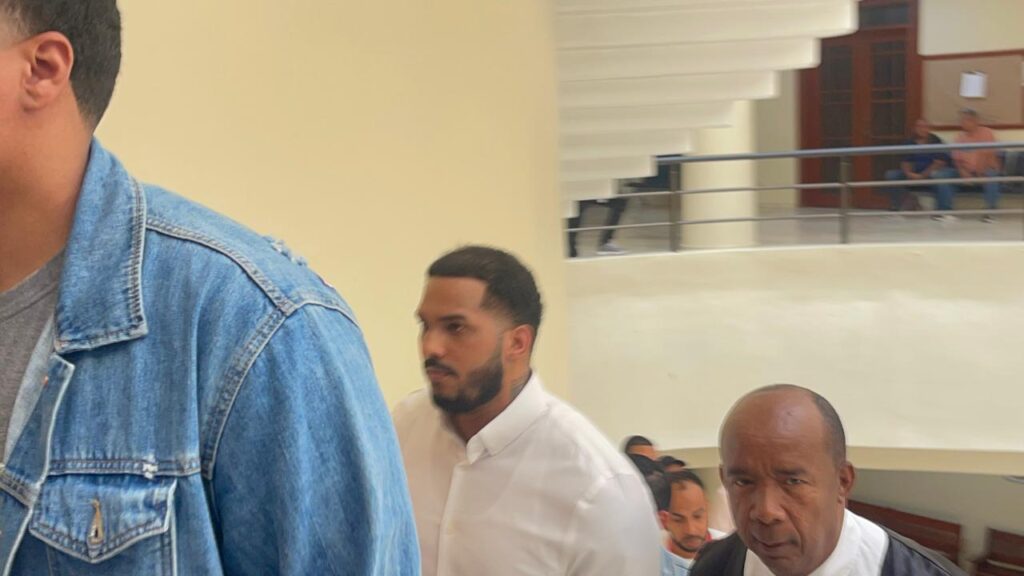 Wander Franco arrives at the court in Puerto Plata awaiting the verdict of his new trial | De Último Minuto English