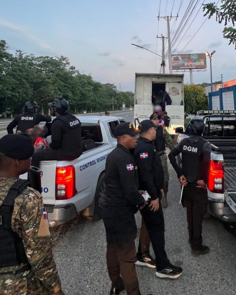 Migration detains 1,109 irregular foreigners; Santo Domingo and Elías Piña lead detentions | De Último Minuto English