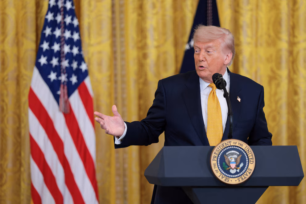 Trump claims the U.S. will get enriched uranium from Iran and sees a deal as possible | De Último Minuto English